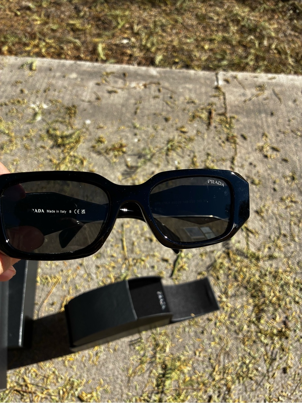 PRADA Black symbole Sunglasses